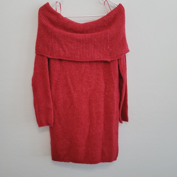 💕 Candie's Cowl Neck Red Tunic Sweater Size Medium - Picture 6 of 10